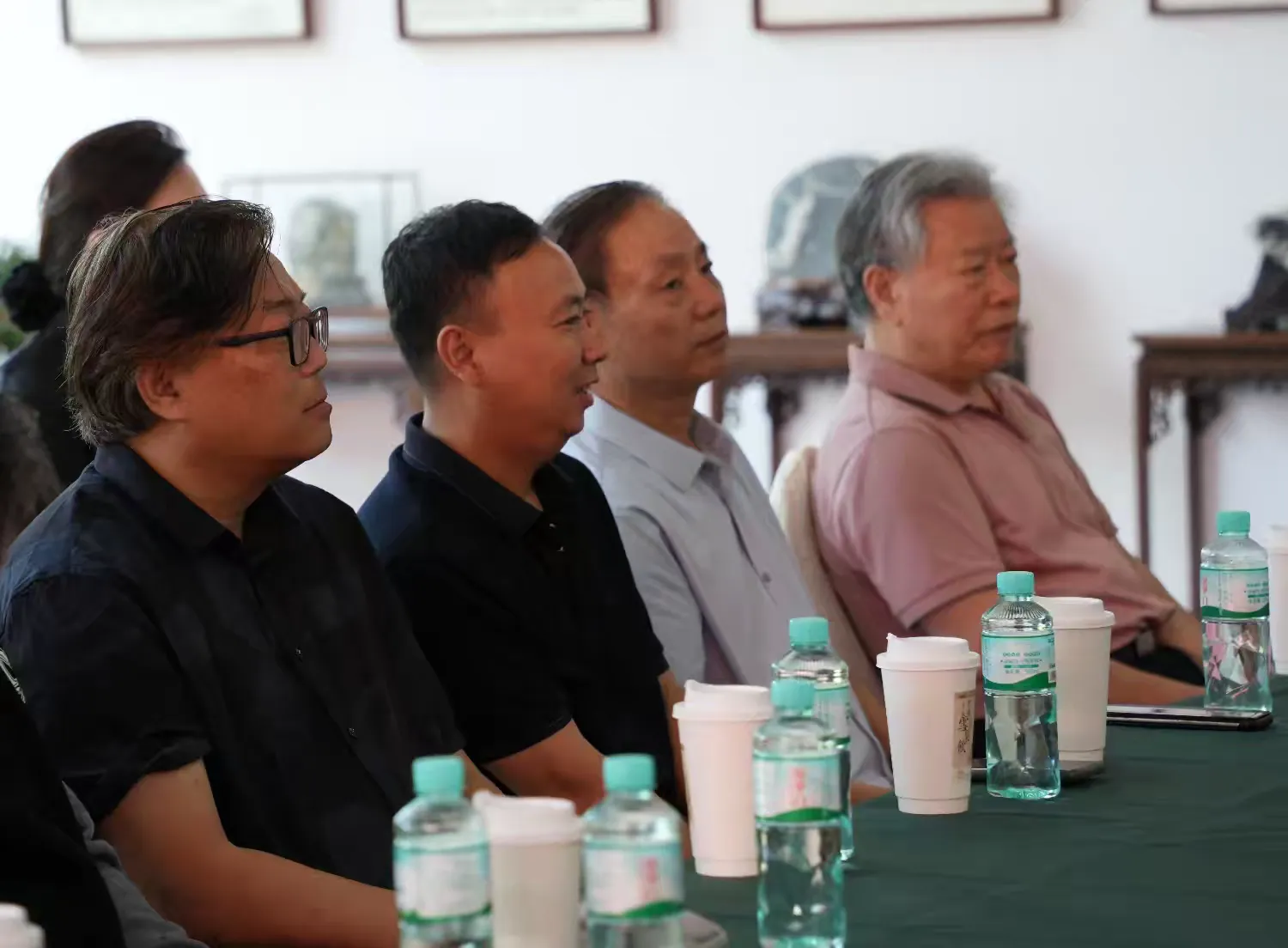 简篇-“十方草堂”开园暨“缘起丹青—任賢義教授 张军博教授中国画联展”、“中华奇石展”启幕