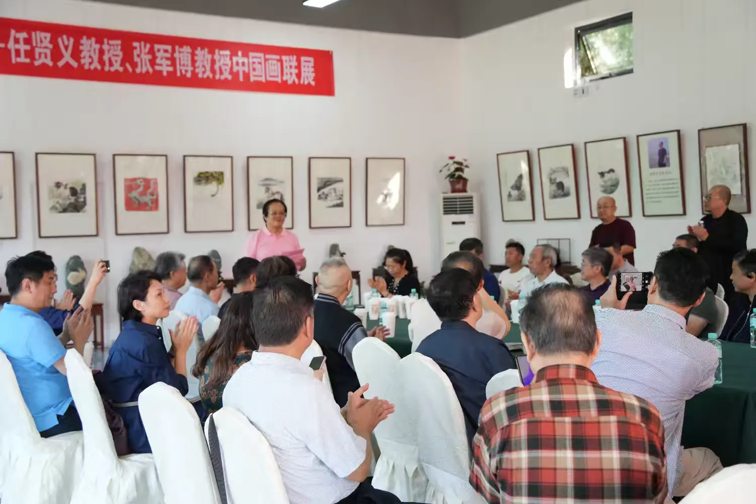 简篇-“十方草堂”开园暨“缘起丹青—任賢義教授 张军博教授中国画联展”、“中华奇石展”启幕