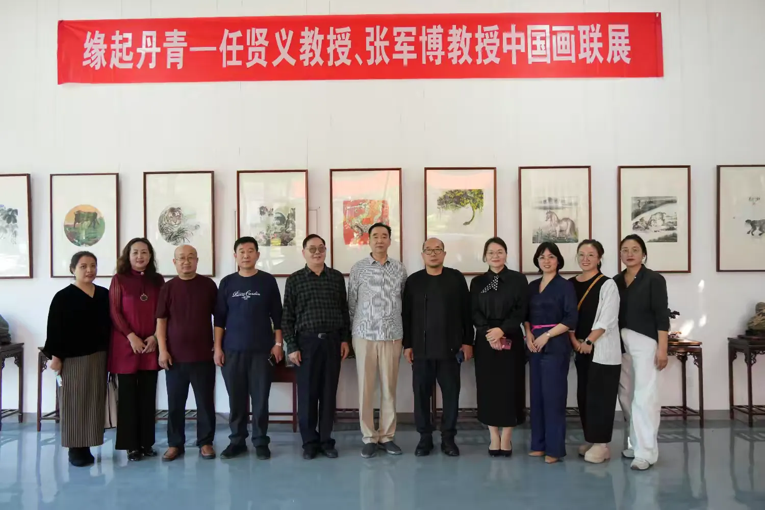 简篇-“十方草堂”开园暨“缘起丹青—任賢義教授 张军博教授中国画联展”、“中华奇石展”启幕